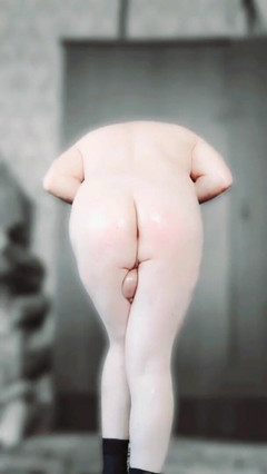 Kitty_Cross: Sexy naolejovaná bbw Shemale Lesklá Hladká Čistá Skin Ladyboy a Crossdresser...