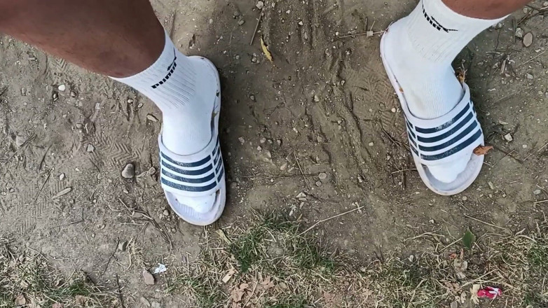 Idmir Sugary: Socken in Dias schmutzig machen - benutzte socken und Dias und...