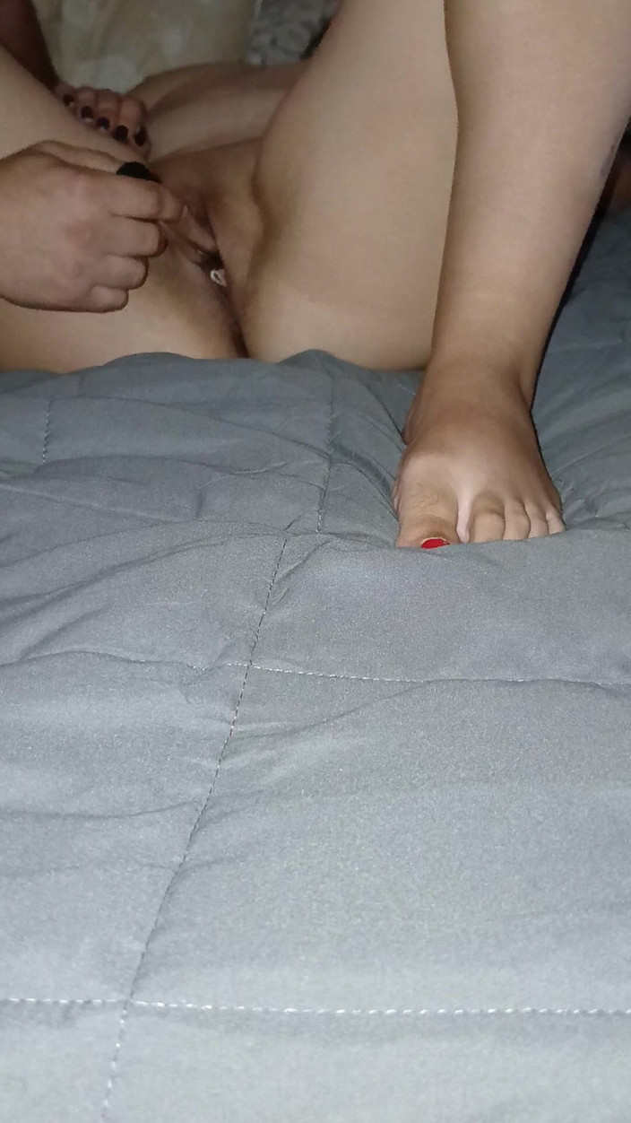 Manuela: Masturbation, femme mariée