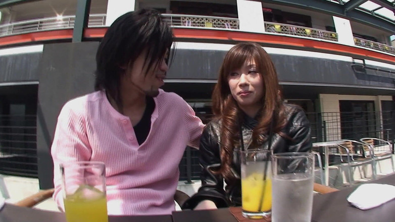 Asian X: Japoński mąż ogląda owłosioną cipkę żony zerżniętą przez innego mężczyznę - Rogacz...