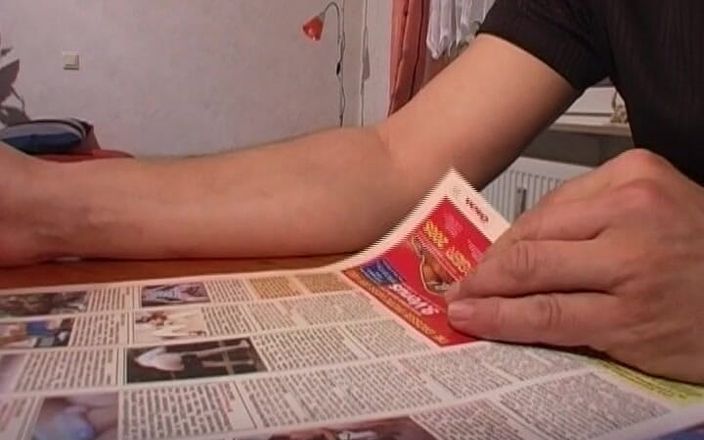 Deutsche Damen: Гаряча німецька блондинка доїть свого чоловіка після хардкорного траха