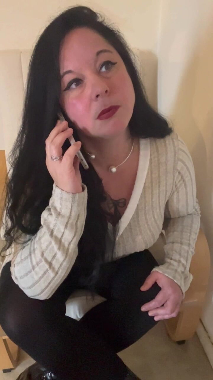 Maitresse Clara: I Call Your Wife and Tell Her Everything!