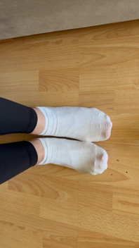 Kaus kaki putih