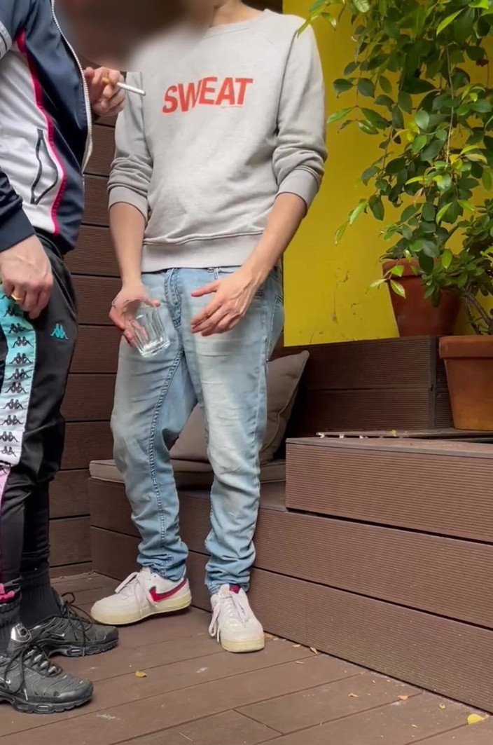 AmateurBoysPissing: 2 Boys Try to Piss in a Glass (one of Them...