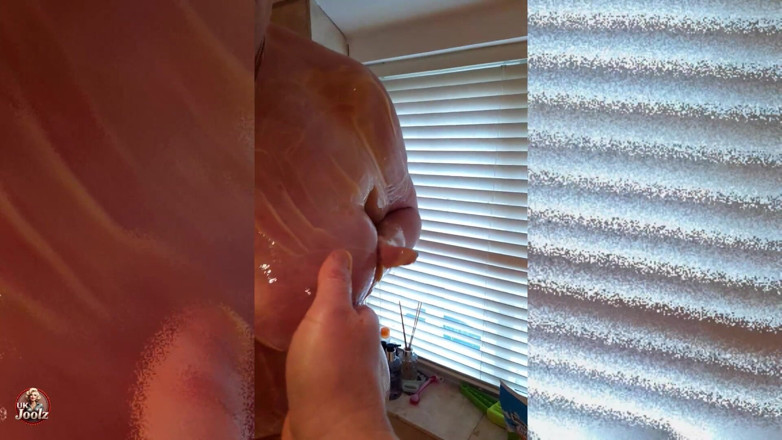 Uk Joolz: Siapapun untuk Custard!