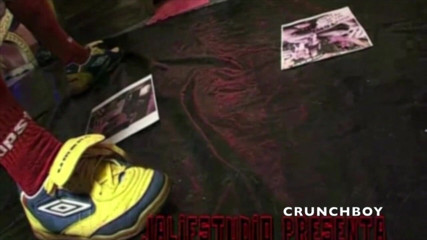 Crunch Boy: Chlupatý chlapec ošukaný XXL robertkem v zákulisí - V zákulisí