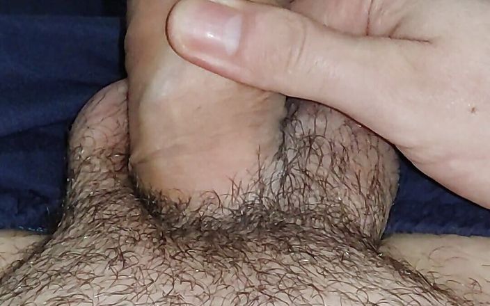 Bananitico82: Masturbation Hautnah, abspritzen mit abspritzen.