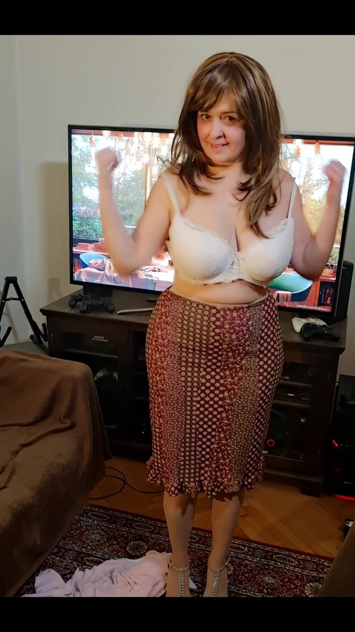 BritneySwallows: Você quer me ver me envergonhar?