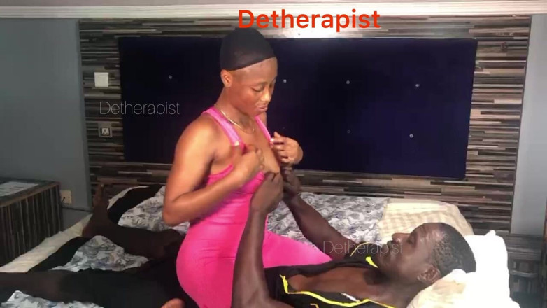 Detherapist: Hon kom direkt till min säng från gymmet med en...