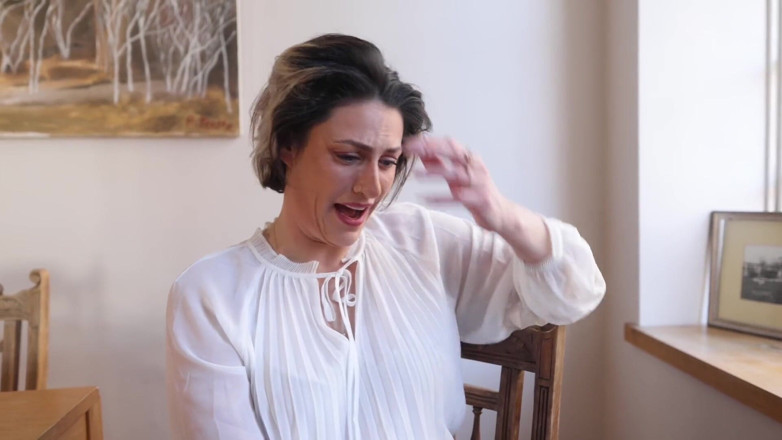 Countess diamond: Affluence deprogramming - uppmuntran av ekonomiskt bidrag