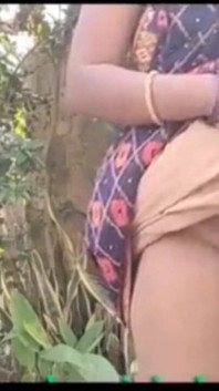 Outdoor Sex Bhabhi Fucked by Devar in Jungle in Open Aria