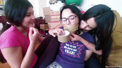 Selfgags Latina Bondage: Instrutor de dança em bondage