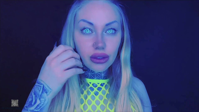 Goddess Misha Goldy: Fallus mocy: spirala wielbienia penisa