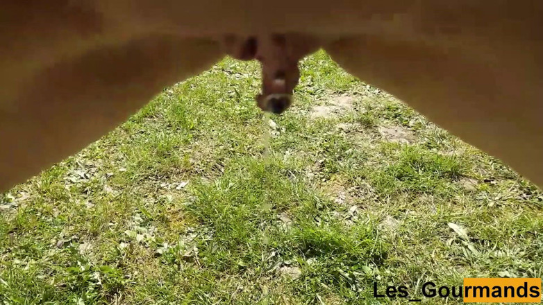 Les Gourmands: First compilation of my pissing