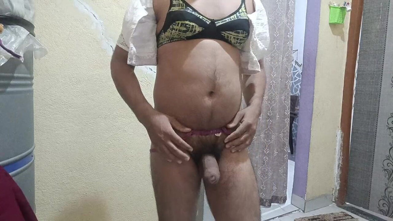 LovedSunsine1990: Bini utama Apne Ki Bra Ke Sath Masti Kar Raha...