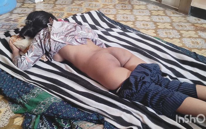 Desishycouple: Ma bhabhi de village est tellement sexy