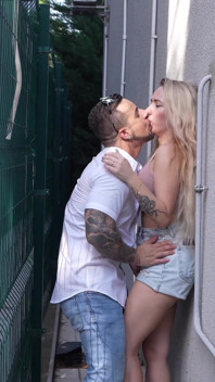 Recoger a una chica al azar en una calle: ¡espero que nadie nos vio follando!