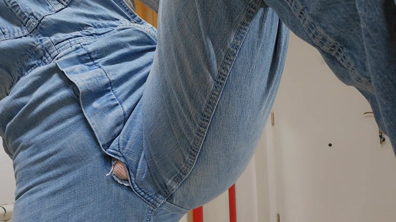 dafnedenoch: Je pète sur mon jean Lee