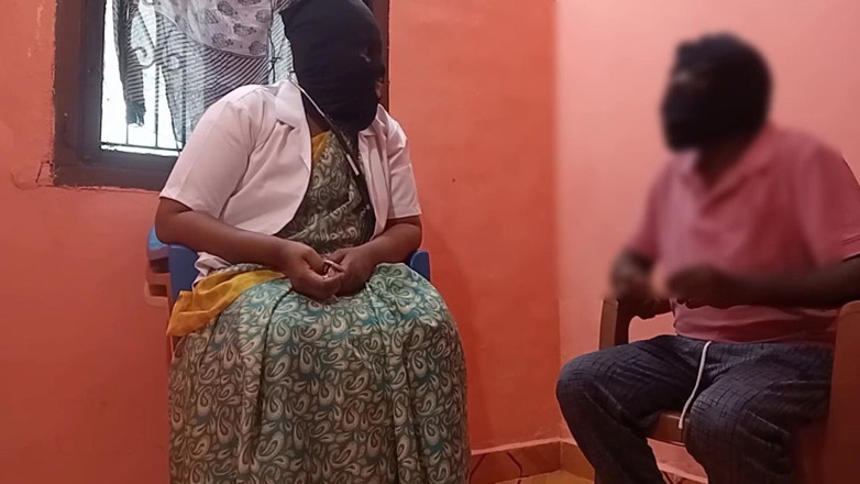 Priya aunty: Doktor, seks panas pesakit di klinik