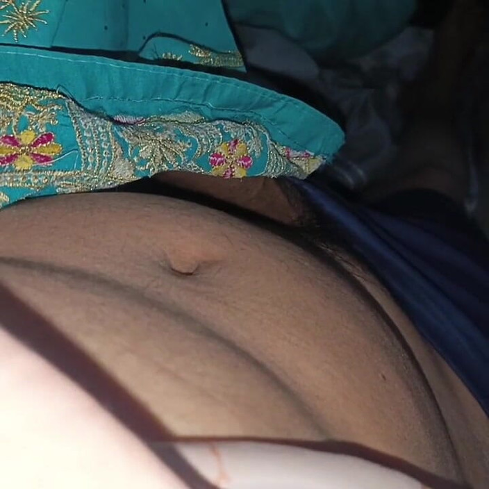 Savita5343: Жорсткий секс вітчима з дезі індійською падчеркою в кімнаті