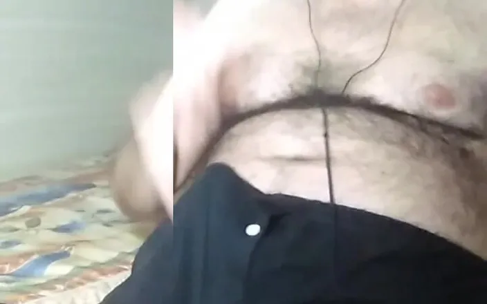 Setesesso7: A Handjob Between Friends Online