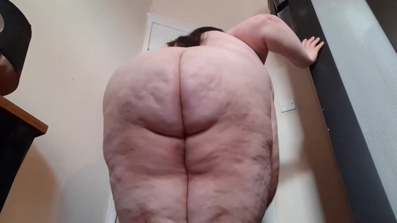 SSBBWLadyBrads: La tua dea gigante nuda
