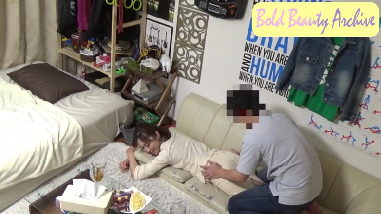 Asian cutie: Szczupła dojrzała żona przetoczyła się w pasji jako przypadkowe spotkanie zapala...