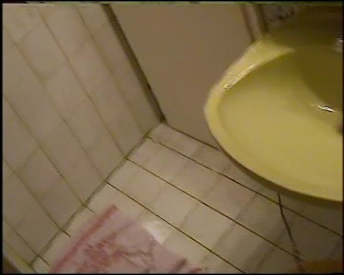 Mature Climax - 100% Mature Videos: Un cuplu de amatori germani se fute în cadă