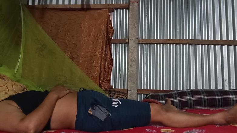 SAFI TV: Teen stiefniece teilt bett mit bösem stiefsohn