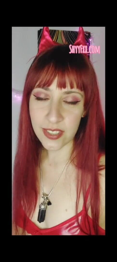 Tu Gauchita Argentina: Shyyfxx humiled esta polla corta a petición de él! Instrucciones de...