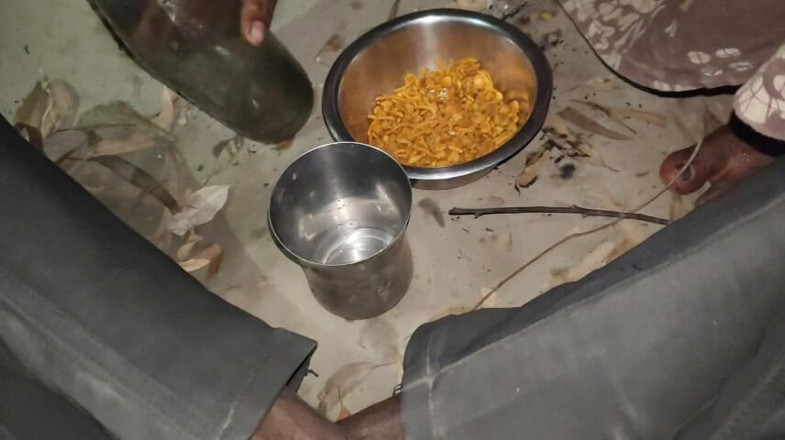 Yousokhona: Drink with a Hot Desi Bhabhi