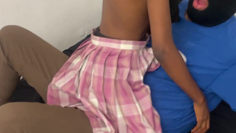 Petite Erotic Africa: Piccolo amore sesso pomeridiano dopo la scuola