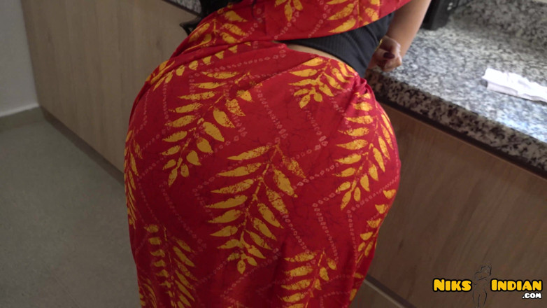 Niks Indian: Verlegen milf Bhabhi met grote borsten hard geneukt door Devar