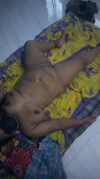 Nude on Bed