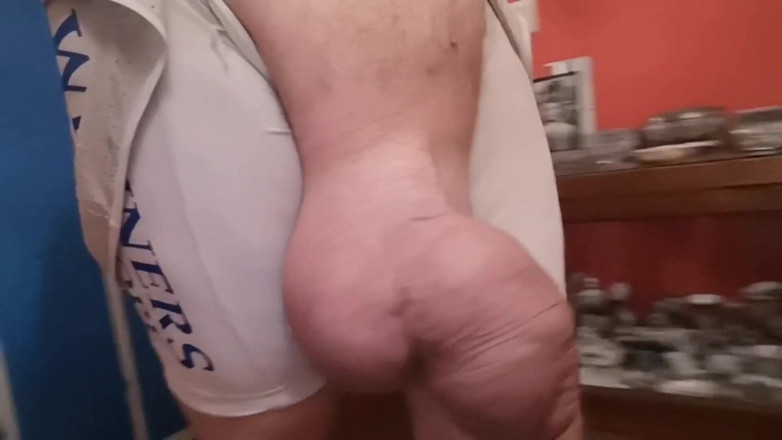 Monster_Meat_: Seguindo-me descendo as escadas