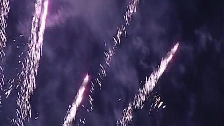 Erotic Club: Lesbické sání koz děvky - mokrá kapající velká prsa