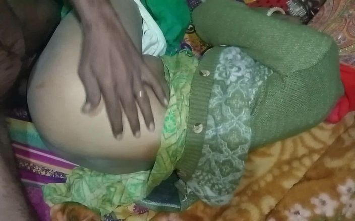 Pooja Sexy: 彼の義理の兄との義理の妹のセックス、そして彼の両親が駅の外に行く