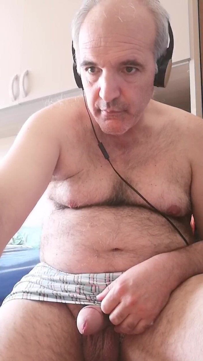 Setesesso7: Masíruji si penis, dychtím po pohlazení!