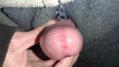 Rockardglans: 밤에 야외에서 Onesie Wank, 에드징과 커밍 클로즈업 - Rockard Daddy