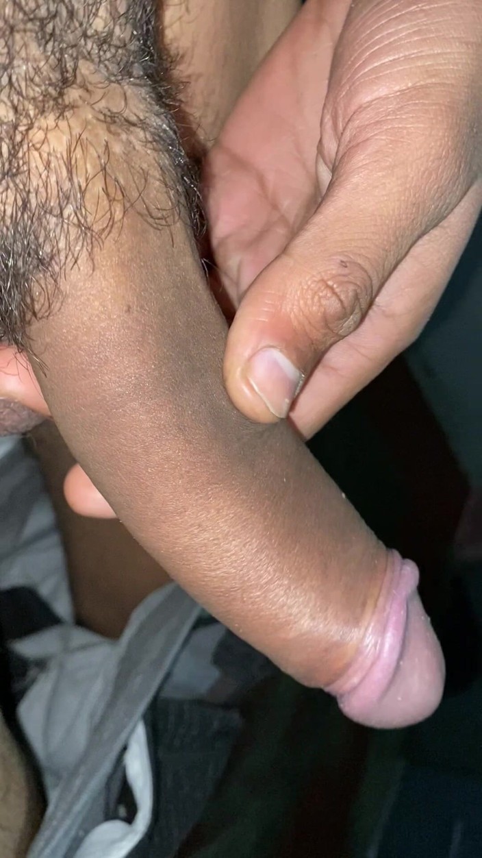 Shonai: Penisimi dik yaptım ve salladım