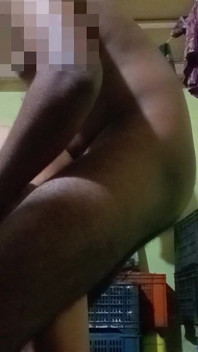 Sexo de quatro com Divya na casa do vizinho
