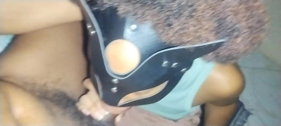 Skyy: BBCの18+継娘!ティーンはBBCを喉に押し込むことに反対できなかった