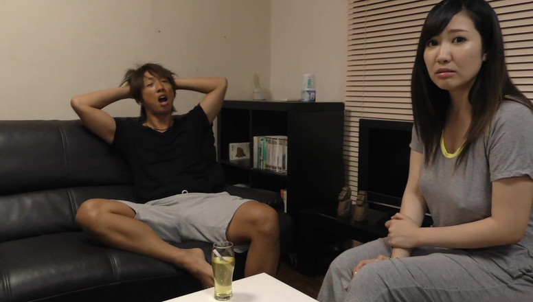 Raptor Inc: 溜まったエネルギーの爆発!軽率な年上のクラスメート - 私と一緒に逮捕されたくないなら、あなたの彼女とセックスさせてよ