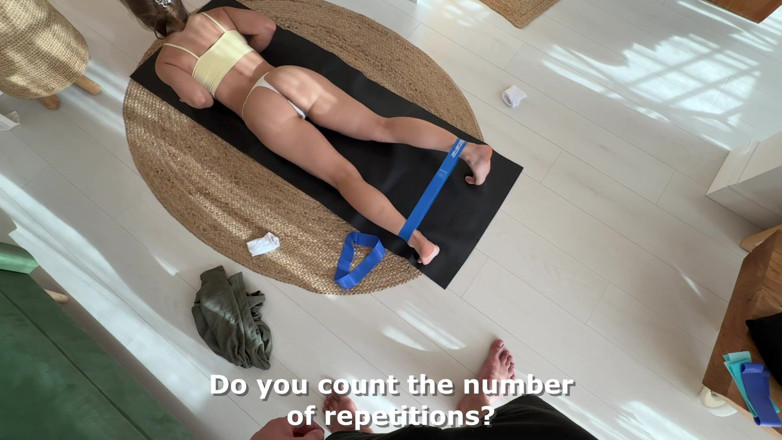 MyDeepLove: I Took off the Beauty's Leggings and Filled Her Pussy...