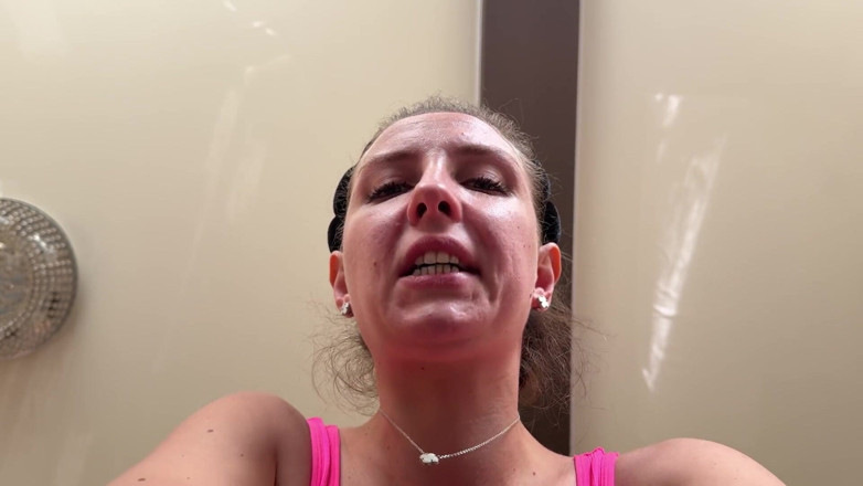 Hottie goddess: Inundație cu scuipat aromate, cersești mai multe cu vedere la...