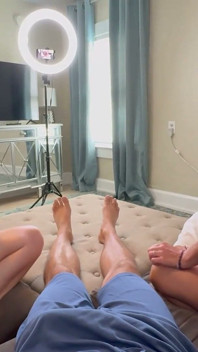 ดวลน้องสาวไม่แท้ใช้เท้ากับ Kody Evans และ London Evans