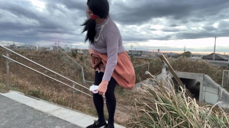 megu2002: Rozkaz trenéra č. 29 zvrácené vystavení na veřejné pláži