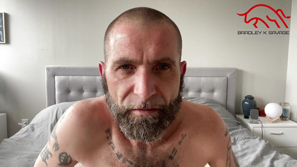 Bradley K Savage: 第一人称视角：口头上的爸爸需要一个随叫随到的个人鸡巴吸盘 第一部分