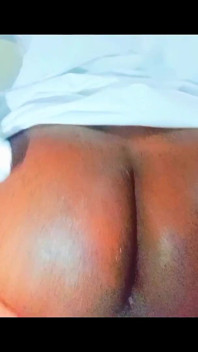 Desi junge zeigt sein arschloch