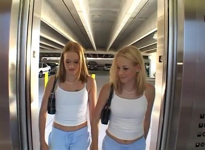 Content Candy: Dvě svůdné teenagerky, které sdílejí tvrdého ptáka